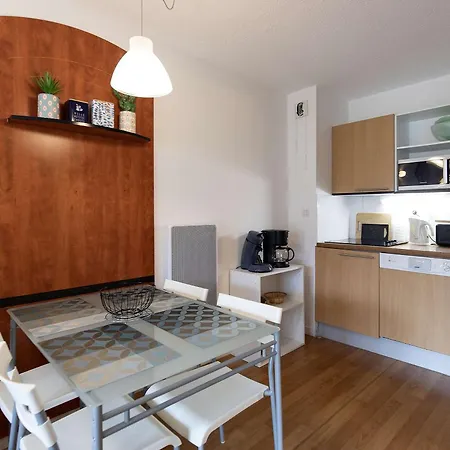 T2 Agreable Pour 4 Pers Avec Piscine, Salle De Fitness Et Parking Couvert - - Fr-1-404-265 *