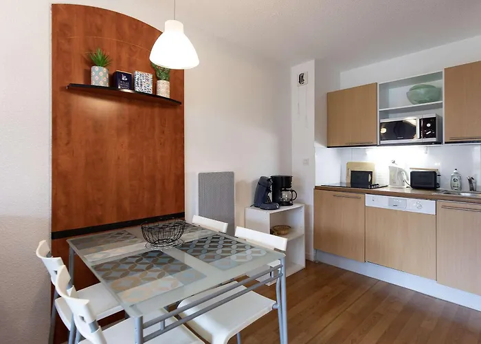 T2 Agreable Pour 4 Pers Avec Piscine, Salle De Fitness Et Parking Couvert - - Fr-1-404-265 *